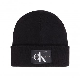 Bonnet Calvin Klein noir avec initiales et nom de la marque cousus en patch à l'avant