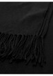 Thumbnail Écharpe noire unie douce et chaude à franges longues aux extrémités - Image 4
