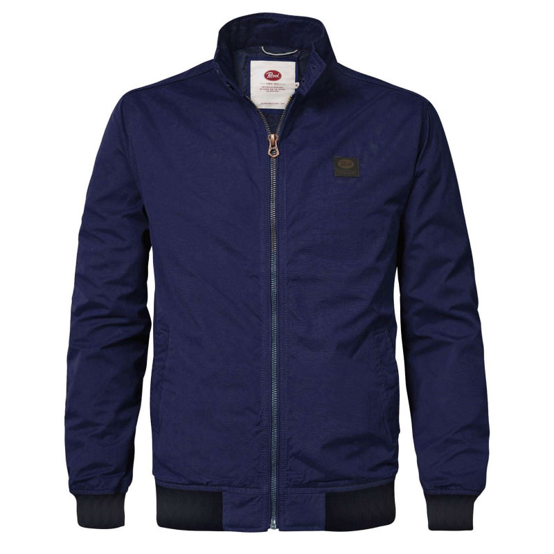 Petrol Industries - Blouson Marine Uni Coupe Droite Avec Un Col Montant Et Un Patch à La Poitrine - Marine Petrol Industries - Blouson Marine Uni Coupe Droite Avec Un Col Montant Et Un Patch à La Poitrine - Marine
