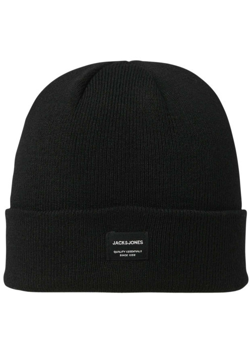 Bonnet noir uni avec une étiquette cousue sur l'ourlet