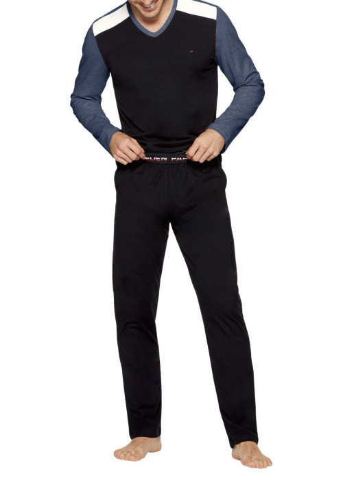 Pyjama long en coton à tee-shirt bicolore à coupe droite, col V et taille élastiquée à imprimé logo