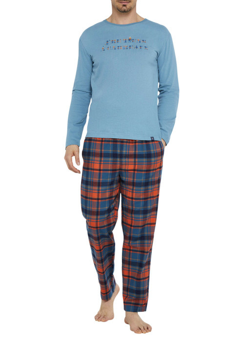 Pyjama long en coton bleu à carreaux avec une coupe droite et un col rond