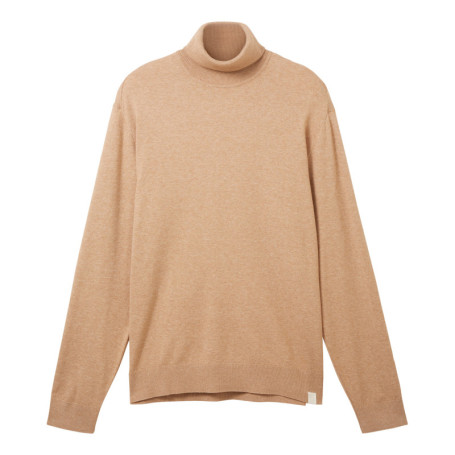 Pull beige chiné avec une coupe droite un col...