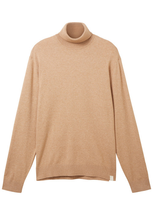 Pull beige chiné avec une coupe droite un col roulé et à manches longues