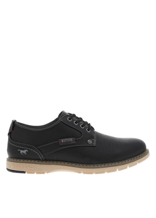 Sneakers Mustang noires et à lacets