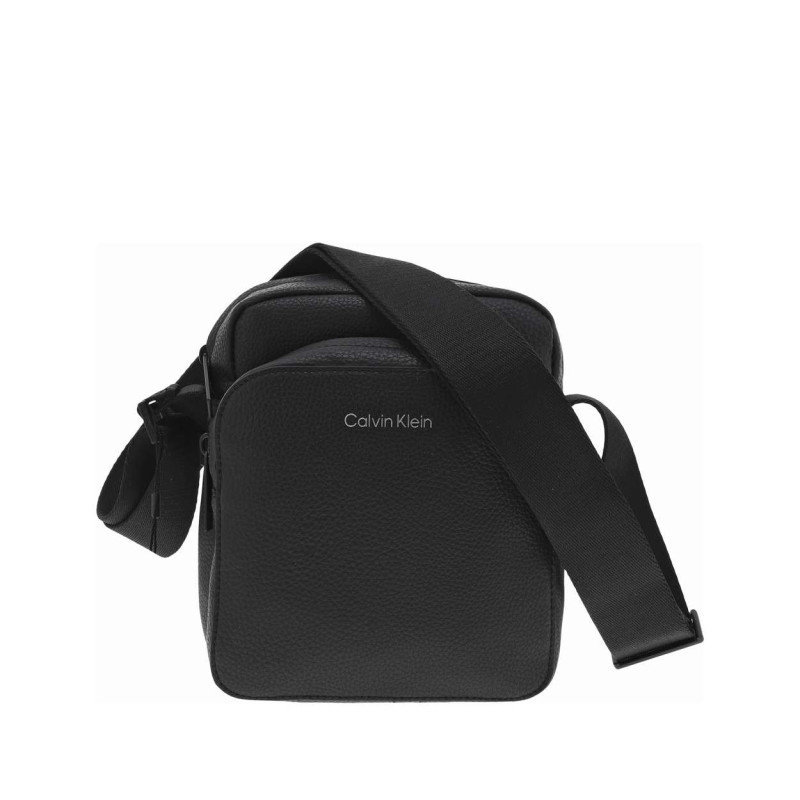 Calvin Klein Jeans - Sacoche Noire Unie Avec Deux Compartiments à Fermeture Zippée - Noire Calvin Klein Jeans - Sacoche Noire Unie Avec Deux Compartiments à Fermeture Zippée - Noire