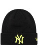 Thumbnail Bonnet noir uni avec de la broderie jaune fluo à l'avant sur le revers