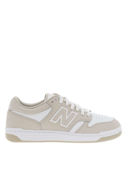Baskets tennis blanches et beiges à talon plat avec logos et lacets blancs