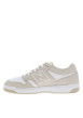 Thumbnail Baskets tennis blanches et beiges à talon plat avec logos et lacets blancs - Image 2