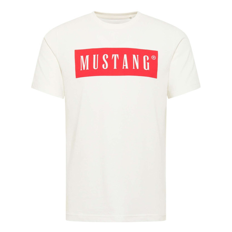 Mustang - T-shirt Austin En Coton Blanc à Coupe Droite Avec Col Rond Et Logo Rouge Imprimé - Blanc Mustang - T-shirt Austin En Coton Blanc à Coupe Droite Avec Col Rond Et Logo Rouge Imprimé - Blanc