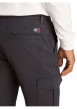 Thumbnail Cargo en coton biologique noir uni avec une coupe slim et poches à rabats - Image 3