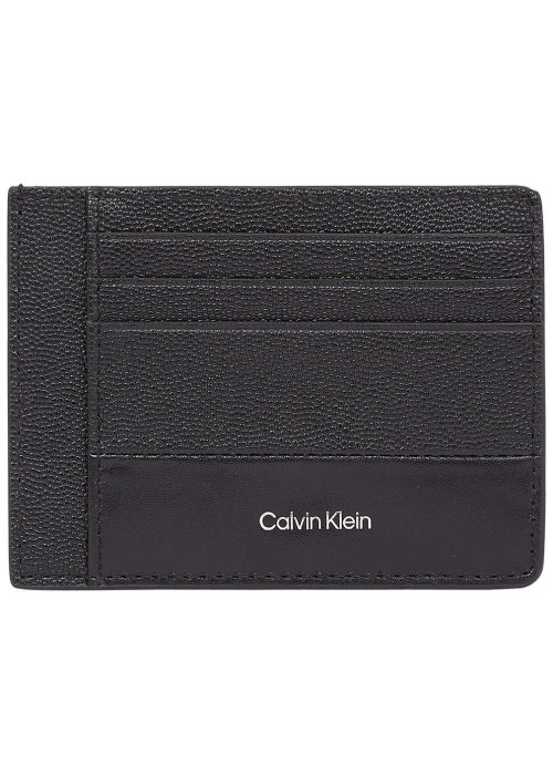 Porte-cartes en cuir noir uni avec un touché grainé et une poche zippée
