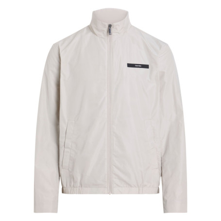Veste blanche légère avec un aspect satiné un...
