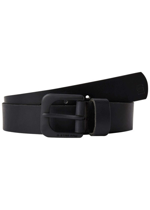 Ceinture en cuir lisse noire unie avec une boucle métallique mat
