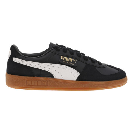 Tennis en cuir noires à semelle marron avec...