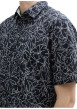 Thumbnail Chemise marine à motif floral blanc avec coupe regular et à manches courtes - Image 4