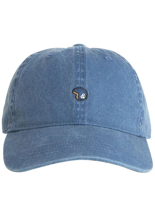 Casquette indigo unie avec une fermeture ajustable à l'arrière
