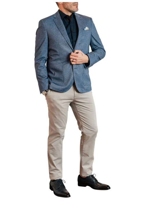 Blazer bleu avec un imprimé aspect denim et une coupe ajustée à poches