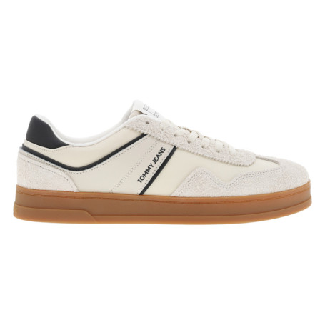 Tennis en cuir écrues à détails bleus marine à...
