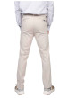 Thumbnail Pantalon chino en coton écru uni avec une coupe droite et des poches - Image 2