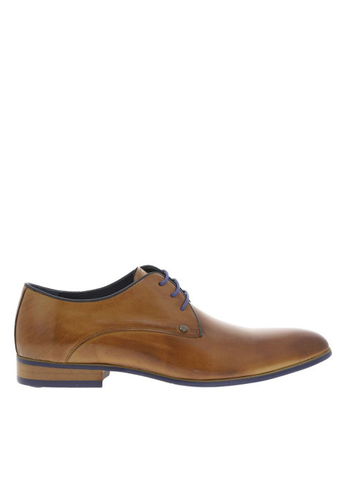 Derbies en cuir camel avec un talon décroché bas et des lacets ronds bleus