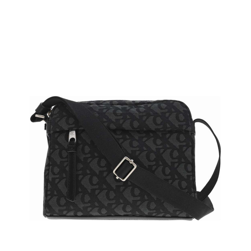 Calvin Klein Jeans - Sacoche Noire à Imprimé Monogrammes Avec Bandoulière Ajustable - Noire Calvin Klein Jeans - Sacoche Noire à Imprimé Monogrammes Avec Bandoulière Ajustable - Noire