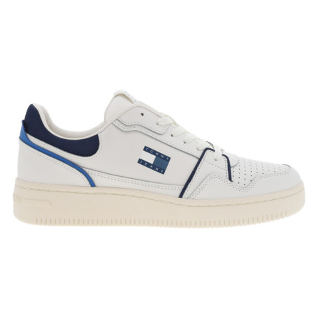 Baskets en cuir blanches et bleues avec une...