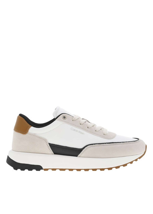 Baskets running en cuir blanches et crème avec des empiècements en cuir nubuck