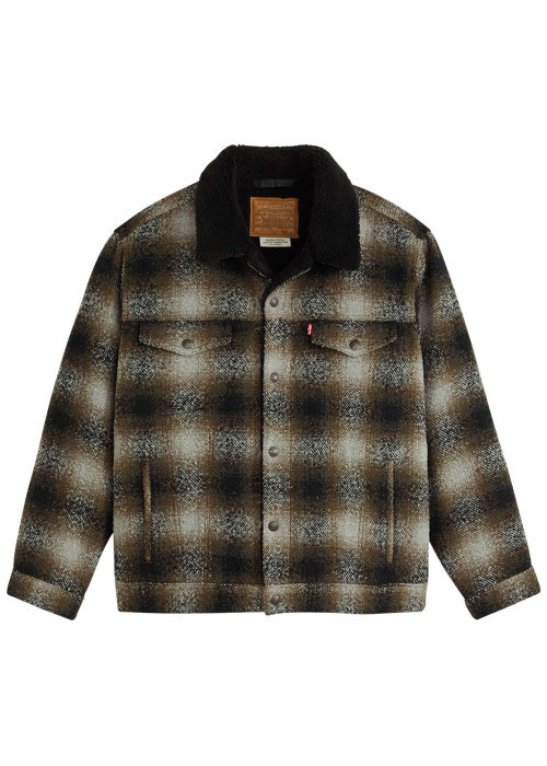 Blouson brun motif écossais avec un col chemise et doublure sherpa