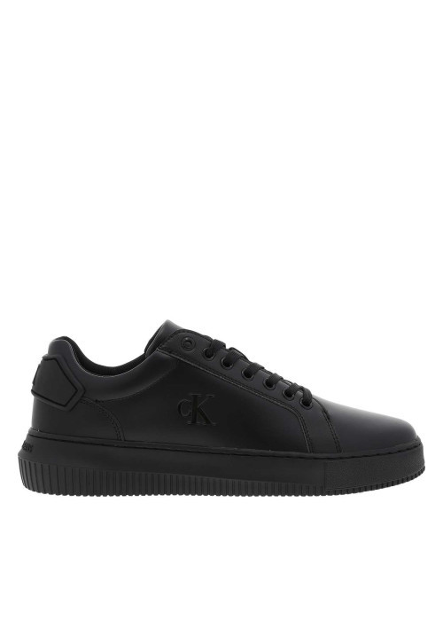 Tennis Malmo en cuir noires avec semelle à talon plat et à lacets