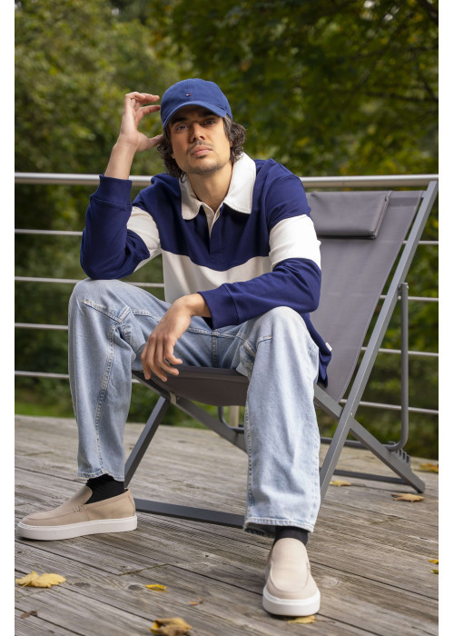 Casquette strapback en coton bleue unie avec drapeau iconique brodé