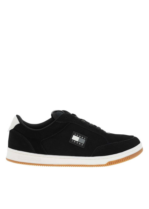 Tennis en cuir noires avec semelle à talon plat et lacets contrastés