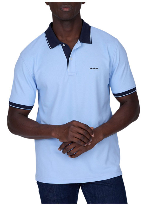 Polo en coton biologique ciel uni avec un col boutonné et une coupe droite
