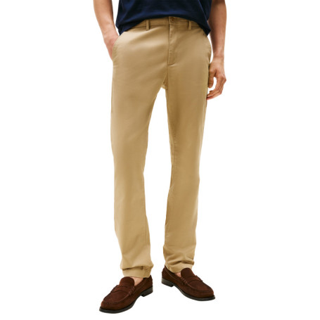 Pantalon Chino en coton moutarde à coupe slim...