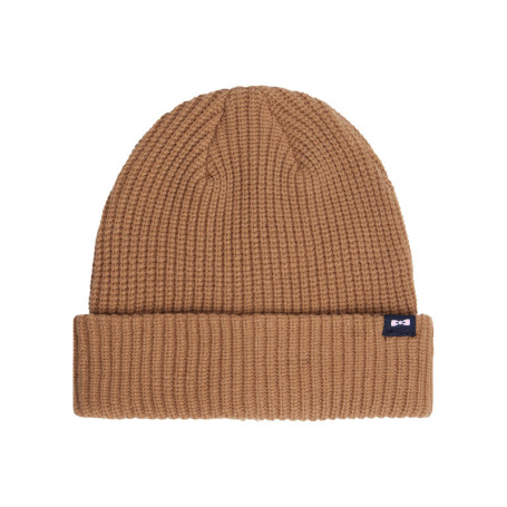Bonnet beige en maille tricotée orné du patch...