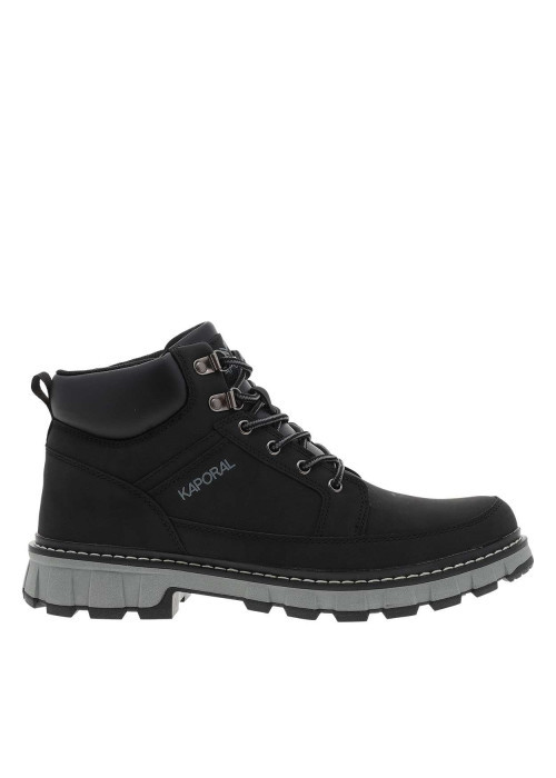 Bottines noires à talon plat à lacets avec des œillets métalliques