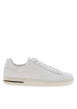 Thumbnail Tennis blanches en cuir à talon plat avec renfoncement effet copeaux et à lacets