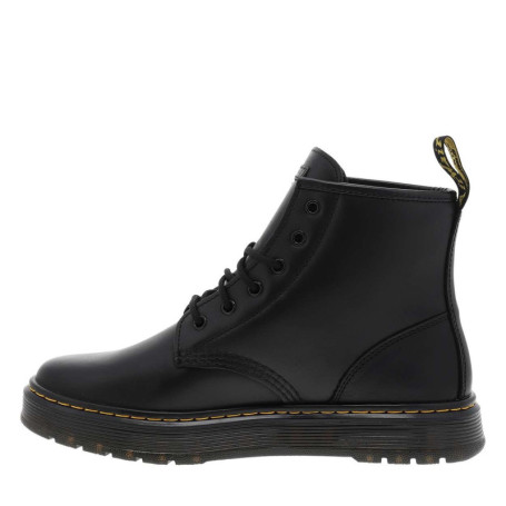 Bottines en cuir noires avec un talon plateau...