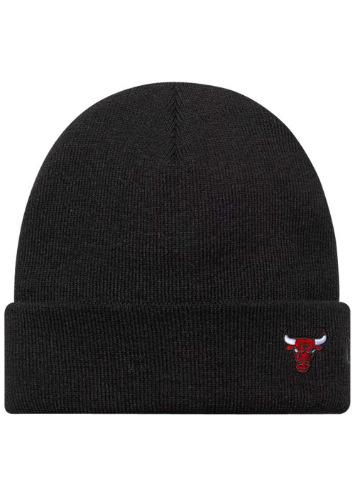 Bonnet noir en maille tricotée pourvu d'un motif brodé à l'avant