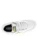 Thumbnail Baskets skate blanches à talon plat avec un logo en relief au talon - Image 4
