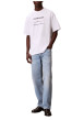 Thumbnail T-shirt en coton blanc à imprimé écritures avec une coupe droite et un col rond - Image 3