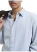 Thumbnail Chemise en coton bleue unie à coupe droite pourvue d'un col à revers - Image 5