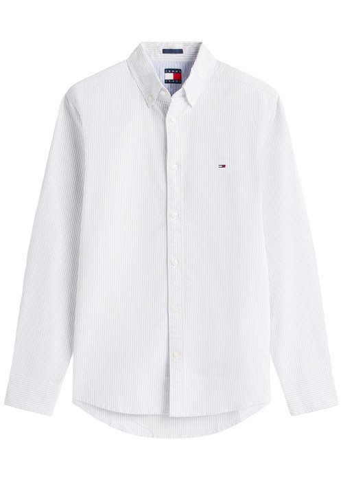 Chemise en coton blanche à rayures avec une coupe droite et col à revers