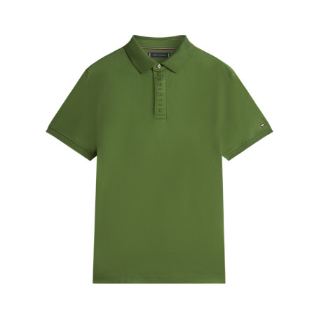 Polo en coton vert avec une coupe ajustée...