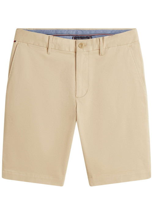 Short chino Denton en coton beige à coupe droite pourvu de multiples poches
