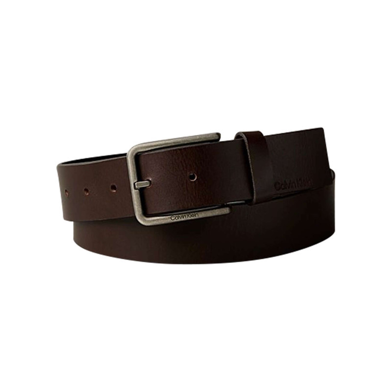 Calvin Klein Jeans - Ceinture Brune Unie Lisse En Cuir Avec Une Boucle Métallique - Brun Calvin Klein Jeans - Ceinture Brune Unie Lisse En Cuir Avec Une Boucle Métallique - Brun