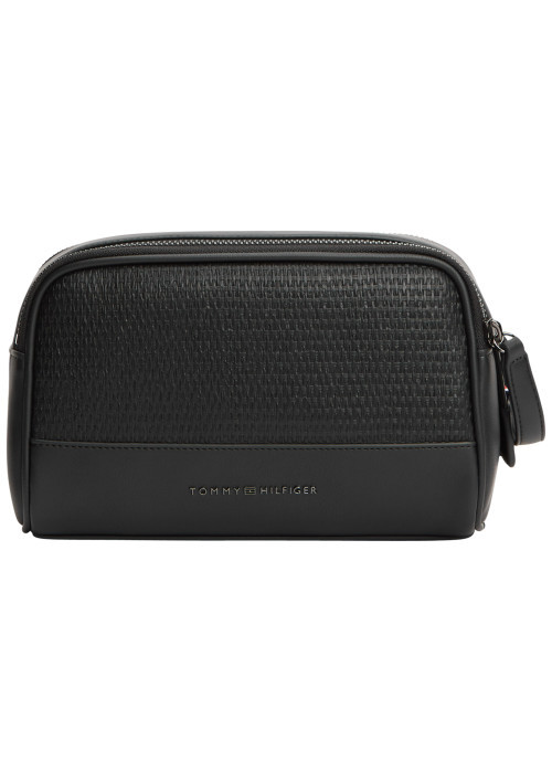 Trousse noire aspect tressé pourvu du nom de la...