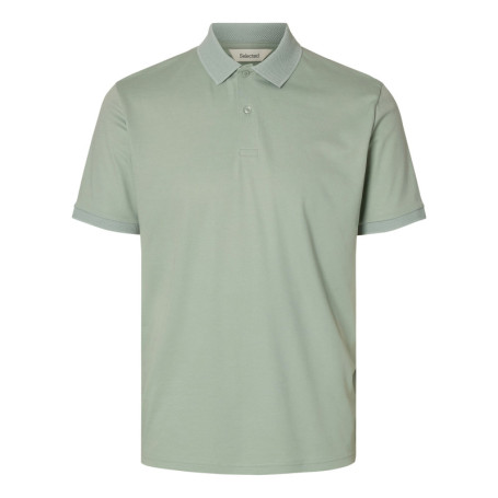 Polo vert d'eau uni avec une coupe droite et...