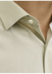 Thumbnail Chemise en coton biologique verte unie avec une coupe slim et un col à français - Image 2