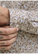 Thumbnail Chemise en coton beige à motif floral imprimé avec une coupe slim - Image 6